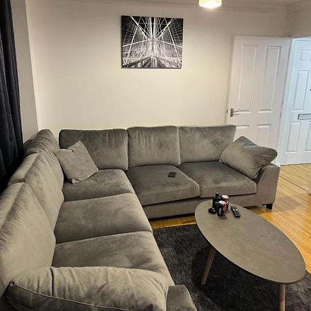Luxury Apartments Dagenham Eksteriør bilde