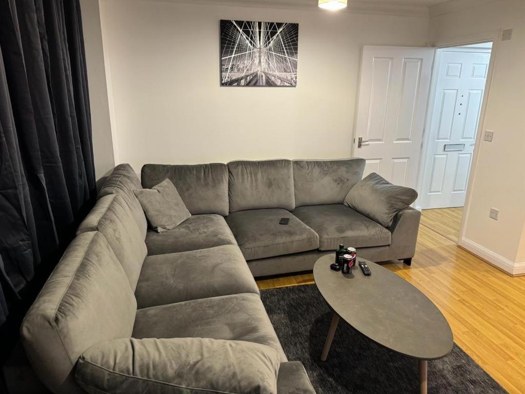 Luxury Apartments Dagenham Eksteriør bilde