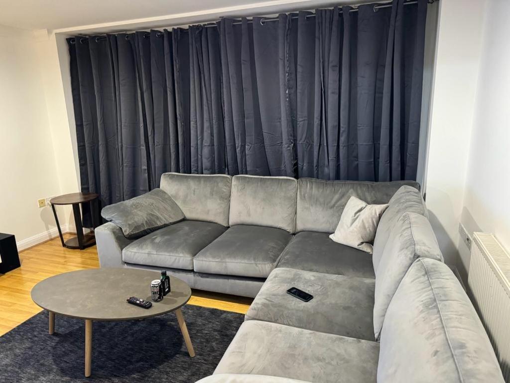 Luxury Apartments Dagenham Eksteriør bilde